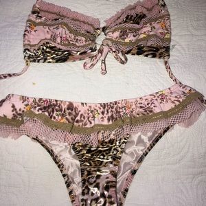 Pink leopard bikini - small